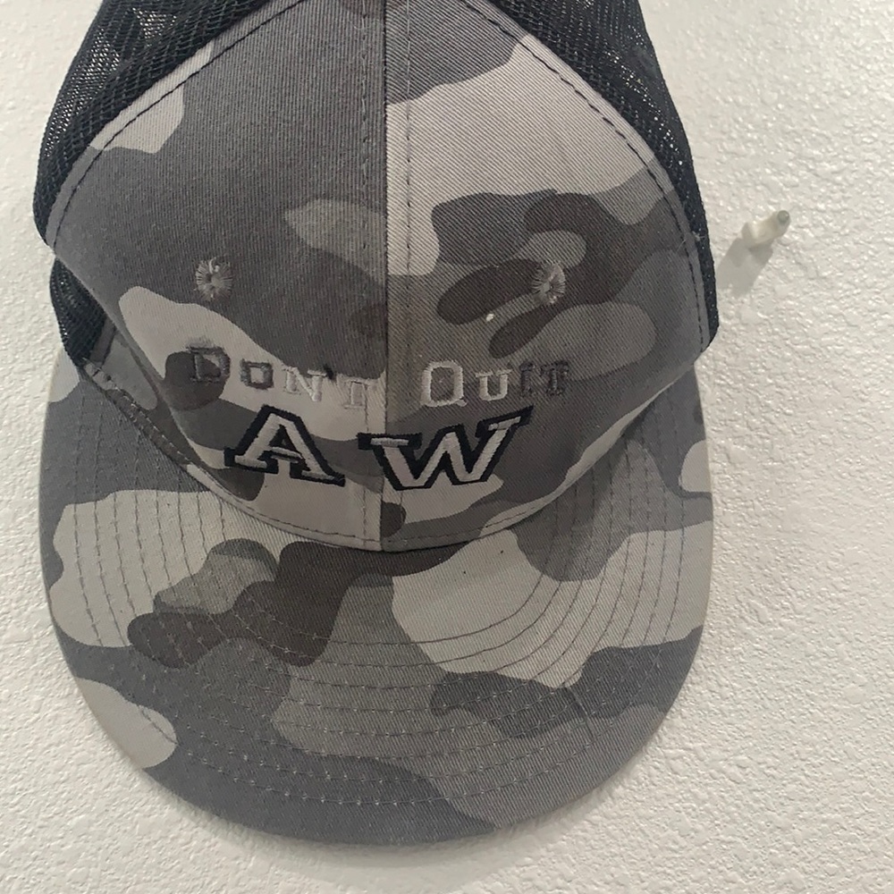 Don’t Quit A.W Decky Brand